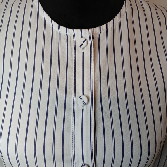 Madewell Puff Sleeves Navy Blue and White Striped Blouse NWOT Women's Size 00 - Picture 6 of 7